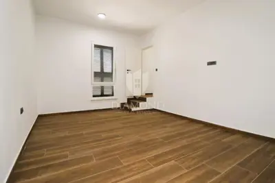 Haus 189 m², Funtana - 4 Schlafzimmer, 4 Badezimmer - 12