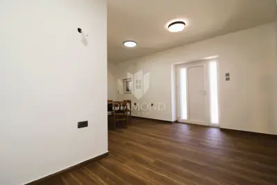 Haus 189 m², Funtana - 4 Schlafzimmer, 4 Badezimmer - 17