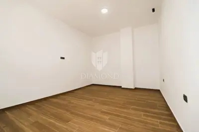 Haus 189 m², Funtana - 4 Schlafzimmer, 4 Badezimmer - 11