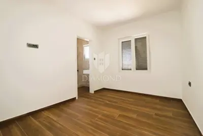 Haus 189 m², Funtana - 4 Schlafzimmer, 4 Badezimmer - 10