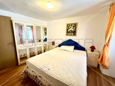 Haus mit drei Apartments im Zentrum von Betina mit großer Terrasse - 13