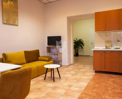 Stan 40 m², Rijeka Centar - adaptiran i namješten