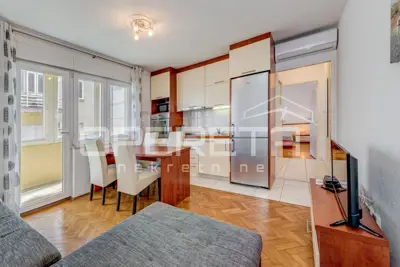 Apartment with 2 units, Split Dobri - center and investment - 17