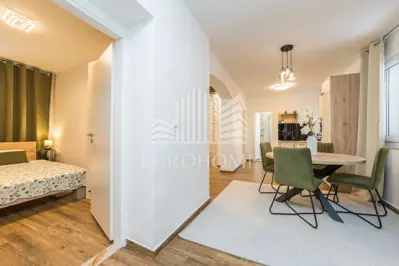Apartment 58 m², Poluotok Zadar, completely renovated - 12