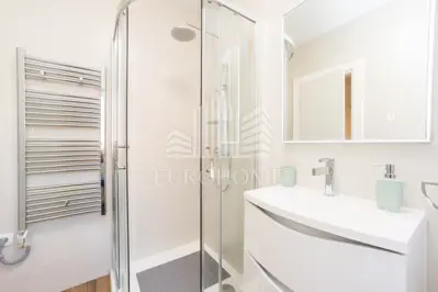Apartment 58 m², Poluotok Zadar, completely renovated - 17