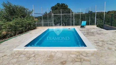 House 101 m², Barban - pool and large yard - 14