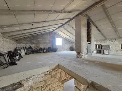 Povijesna nekretnina u Mutvoranu, 2.980 m² zemljišta i potencijal - 15