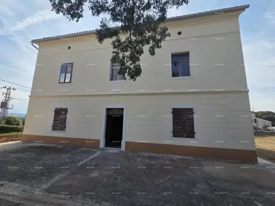 Povijesna nekretnina u Mutvoranu, 2.980 m² zemljišta i potencijal