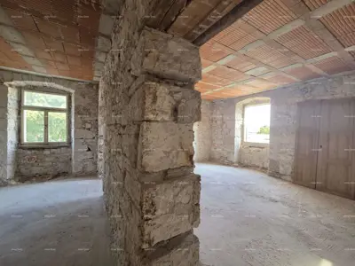 Povijesna nekretnina u Mutvoranu, 2.980 m² zemljišta i potencijal - 18
