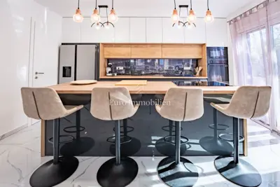 Haus 323 m², Dobrinj - Neubau mit Pool - 12