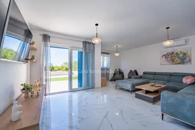 Haus 323 m², Dobrinj - Neubau mit Pool - 15