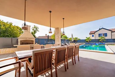 Haus 323 m², Dobrinj - Neubau mit Pool - 8