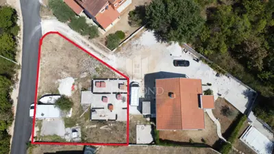 Poreč, okolica, zemljište sa započetom gradnjom