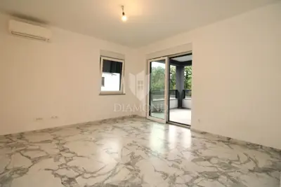 Apartment 75 m², Jurdani - 2 bedrooms and terrace - 5