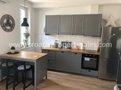 Apartment 80 m², Split - renovated in the center with parking space - 9