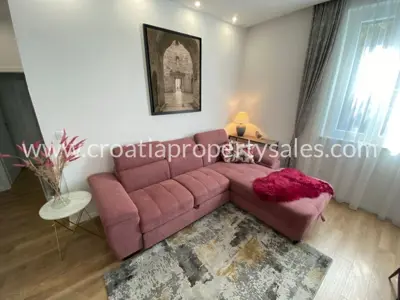 Apartment 80 m², Split - renovated in the center with parking space - 3