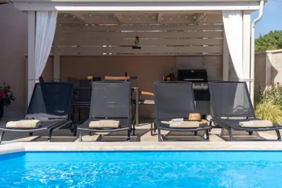Haus 175 m², Baderna, Pool und ruhige Siedlung - 3