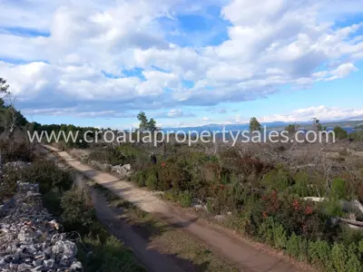 Grundstück, Brač, 23 748 m², 285 000 € - 10