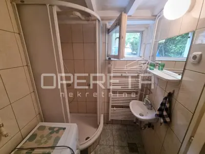House, Trešnjevka - Sjever, quiet street and excellent location - 20
