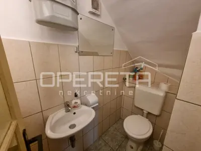 House, Trešnjevka - Sjever, quiet street and excellent location - 21