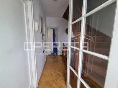 House, Trešnjevka - Sjever, quiet street and excellent location - 11