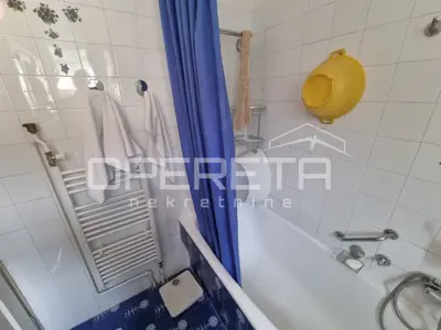 House, Trešnjevka - Sjever, quiet street and excellent location - 10