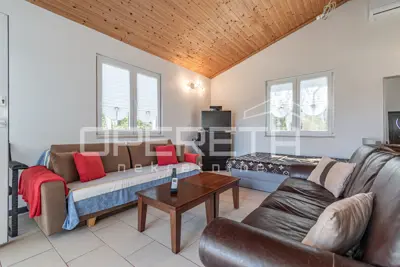 House 84 m², Valtura - peaceful single-storey house in greenery - 5