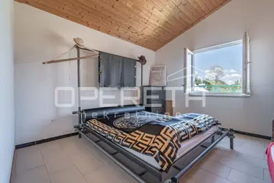 House 84 m², Valtura - peaceful single-storey house in greenery - 9