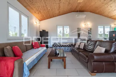 House 84 m², Valtura - peaceful single-storey house in greenery - 4