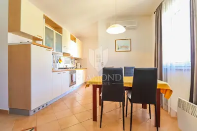 Stan u Rovinju, 2 spavaće sobe i loggia - 4