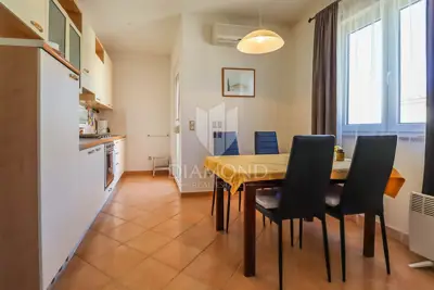 Stan u Rovinju, 2 spavaće sobe i loggia - 3