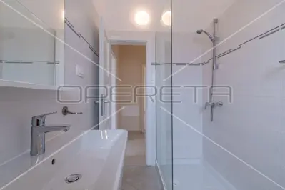 House for sale in Kaštelir, 170 m² - 13