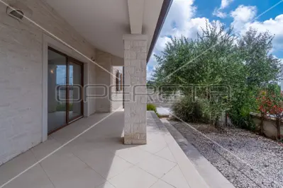 House for sale in Kaštelir, 170 m² - 22