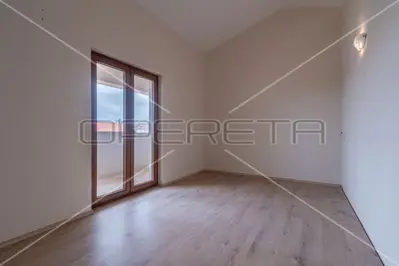 House for sale in Kaštelir, 170 m² - 15