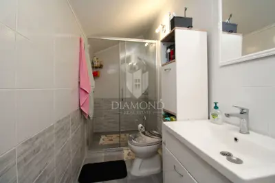 Apartment 74 m², Orehovica - fully renovated - 10
