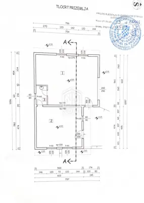 Kuća u Vodicama, 1.185 m² parcele i veliko dvorište - 20