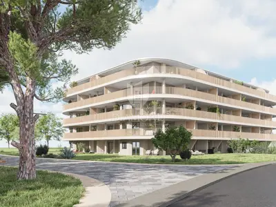 Stan 104 m², Umag centar - 2 sobe, balkon 57 m²