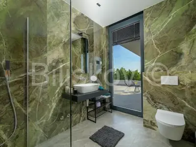 Zu verkaufen, Grožnjan, Luxus-Designervilla mit Swimmingpool, Parkplatz - 7