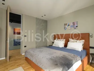 Zu verkaufen, Grožnjan, Luxus-Designervilla mit Swimmingpool, Parkplatz - 8