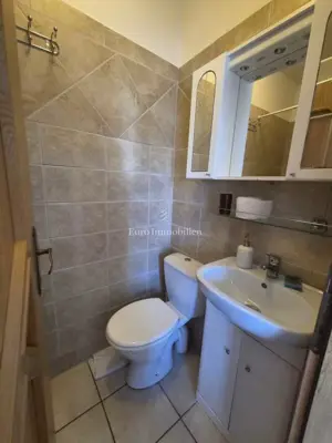Kuća u Raslini, 125 m od mora, garaža i dvorište s grilom - 12