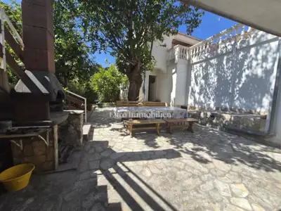 Kuća u Raslini, 125 m od mora, garaža i dvorište s grilom - 17