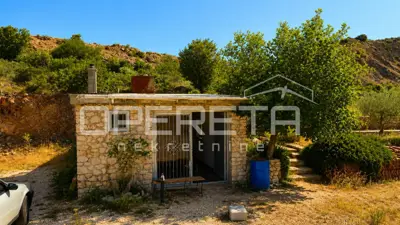 Agricultural land 26,983 m², Jasenice - development potential - 8