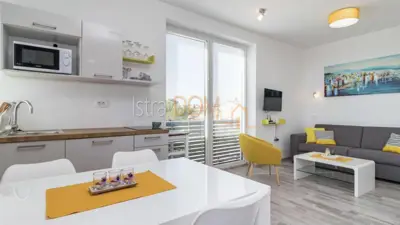 Kuća 440 m², Medulin - 6 apartmana i bazen - 14