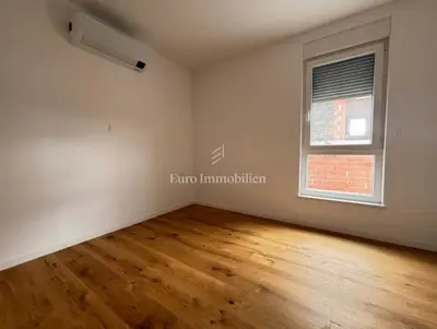 Apartment 74 m², Stara Novalja - sea view and two terraces - 4