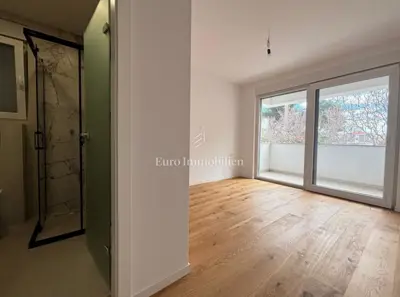 Apartment 74 m², Stara Novalja - sea view and two terraces - 11