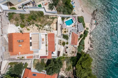 Omiš, Stanići - kuća 1. red do mora - 2