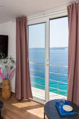Omiš, Stanići - kuća 1. red do mora - 21