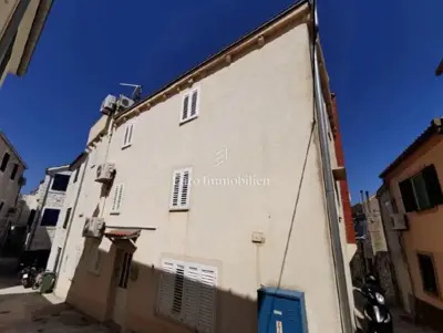 Kuća u Betini, blizu centra i tri apartmana - 21