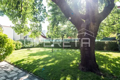 Haus zum Kauf in Centar, 430 m² - 21