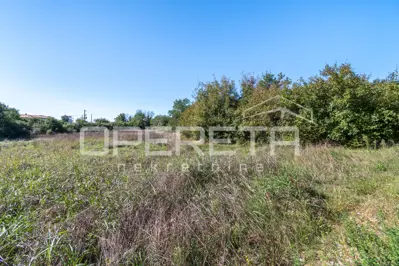 Zemljište 2.093 m², Sveti Lovreč - mirno selo kod plaža - 3